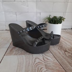 Carmen Sol Tonino Wedges Sz 6/ Italy 36 Measures: 4.8” heel, 1.5” Platform Gray
